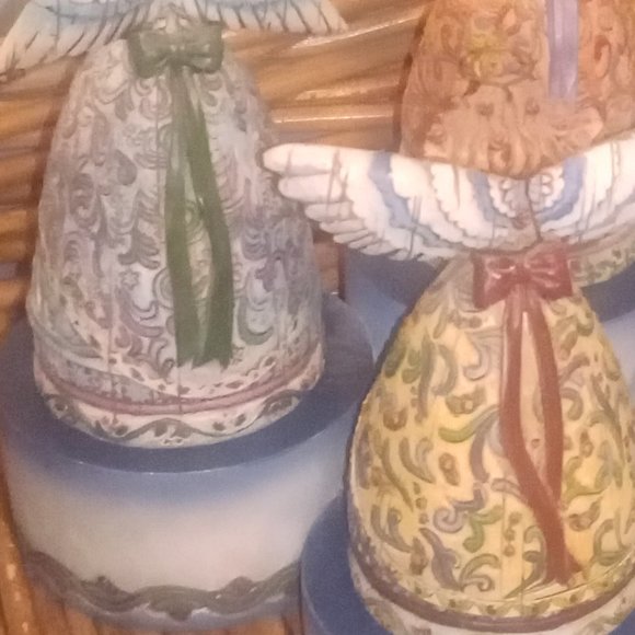 Jim Shore Mini Seasonal Angels and Base - Picture 3 of 6